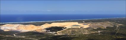 Yarraman Mine - North Stradbroke Island - QLD (PBH4 00 19176)